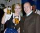 La princesse Charlene de Monaco a levé sa chope avec le prince Albert, parrain de l'événement, lors de l'inauguration de la 7e Oktoberfest de Monaco, le 14 octobre 2012 au Café de Paris.
