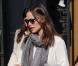 Jennifer Garner fait du shopping chez Isabel Marant avant de poser devant un fleuriste à Paris, le 16 octobre 2012