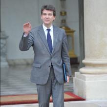 Arnaud Montebourg à la sortie du Conseil des ministres au palais de l'Elysée à Paris, le 17 octobre 2012.