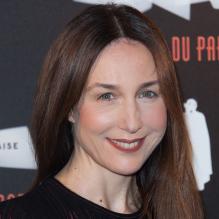 Elsa Zylberstein lors du vernissage de l'exposition sur le film <em>Les Enfants du Paradis</em> à Paris, le 22 octobre 2012.