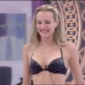 Secret Story 6 : Audrey, fière de sa nouvelle poitrine généreuse