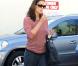 Jennifer Garner et Ben Affleck sont allés chercher leurs filles, Violet et Seraphina, à leur cours de karaté. Violet a obtenu la ceinture orange. Los Angeles, le 26 octobre 2012