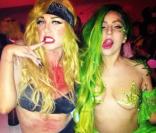Lady Gaga : Double ration et poitrine au vent pour Halloween !