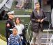 Sasha et Malia Obama, encore enfants lors de leurs premiers mois à la Maison Blanche. En mars 2009
