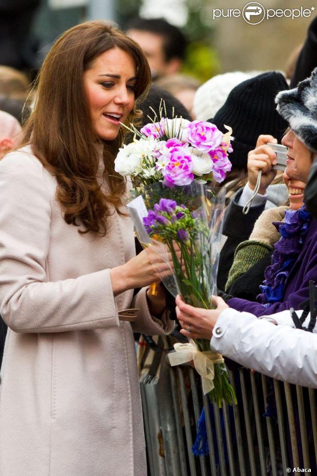 CASA REAL BRITÁNICA - Página 47 990704-the-duke-and-duchess-of-cambridge-visit-620x0-1