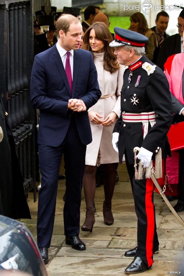 CASA REAL BRITÁNICA - Página 47 990713-the-duke-and-duchess-of-cambridge-visit-620x0-1