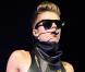 Justin Bieber sur la scène du Patriot Center à Fairfax (État de Virginie) lors du Washington DC Jingle Ball organisé par la station de radio Hot 99.5. Le 11 décembre 2012.