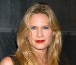 Stephanie March
