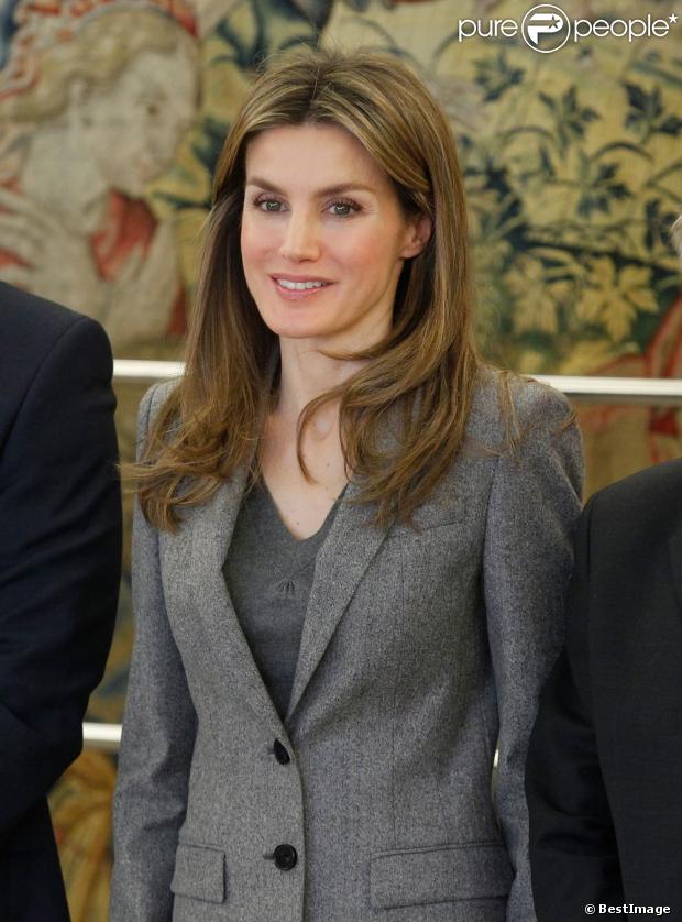 AGENDA PERSONAL DE LA PRINCESA LETIZIA Nº (2) - Página 63 1021759-la-princesse-letizia-d-espagne-en-620x0-1