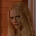Poppy Delevingne : Terriblement sexy en lingerie fine pour la Saint-Valentin