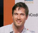 Luke MacFarlane
