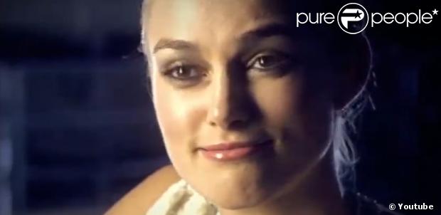 Keira Knightley a joué les sirènes pour l'association Fresh2o. Mars 2013.