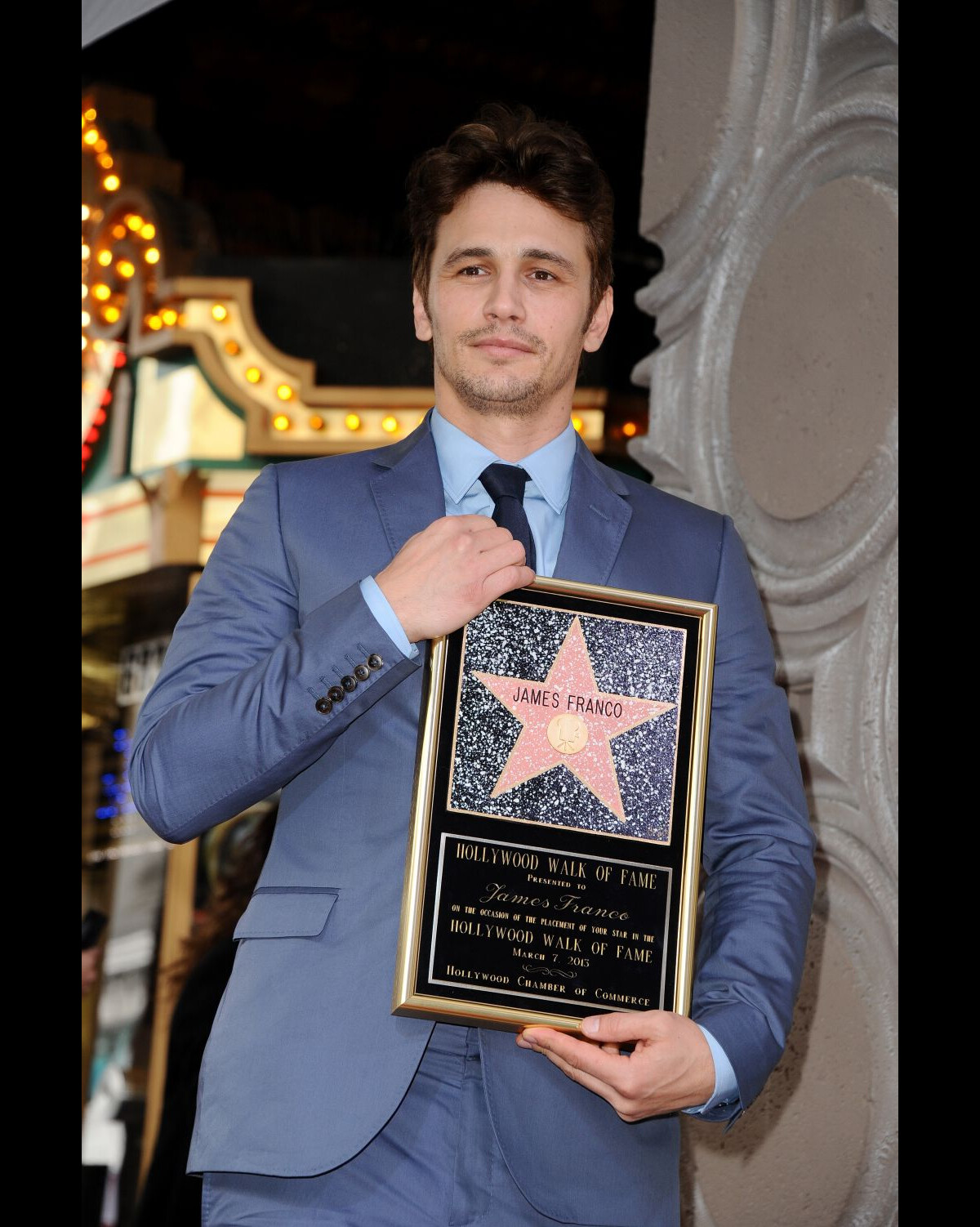 Vidéo James Franco a inscrit son nom sur le Hollywood Walk of Fame à