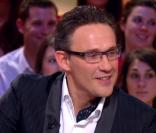 Julien Courbet viré de France 2 par mail à 22h : ''C'est pas des méthodes''