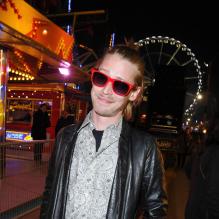 Macaulay Culkin à l'inauguration de la 50e édition de la Foire du Trône à Paris, le 29 mars 2013.