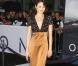 Olga Kurylenko en Burberry à la première d'Oblivion à Los Angeles, le 10 avril 2013.