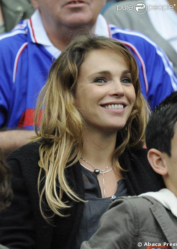 Claire Keim applaudit et photographie son chéri Bixente Lizarazu