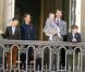  Le prince Joachim de Danemark avec la princesse Athena, 15 mois, dans les bras, et entourée de son épouse la princesse Marie et de ses garçons Nikolai, Felix et Henrik. La reine Margrethe II de Danemark célébrait le 16 avril 2013 son 73e anniversaire au balcon du palais Christian IX à Amalienborg, Copenhague, entourée de sa famille. 