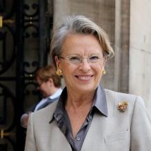Michèle Alliot-Marie à Neuilly-sur-Seine le 16 avril 2013 pour le 30e anniversaire de la disparition d'Achille Peretti maire de la ville de 1947 à 1983.
