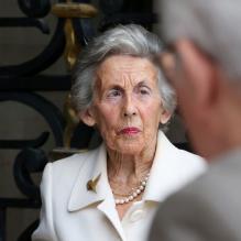 Andrée Sarkozy à Neuilly-sur-Seine le 16 avril 2013 pour le 30e anniversaire de la disparition d'Achille Peretti maire de la ville de 1947 à 1983.