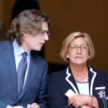 Jean Sarkozy et Isabelle Balkany à Neuilly-sur-Seine le 16 avril 2013 pour le 30e anniversaire de la disparition d'Achille Peretti maire de la ville de 1947 à 1983.
