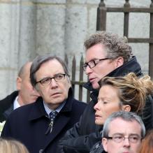Nonce Paolini, Denis Brogniart et sa femme Hortense aux obsèques de Gérald Babin (candidat de Koh Lanta 2013) à Nemours, le 5 avril 2013.