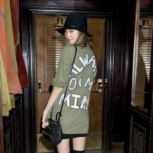 Behati Prinsloo à la soirée de son ami Harry Josh le 4 mai 2013 à New York