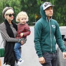 Pete Wentz et Ashlee Simpson dans les rues de Los Angeles, le 10 juin 2011.