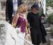 Kate Capshaw et sa fille quittent l'hôtel Cap-Eden-Roc à Antibes, le 14 mai 2013.