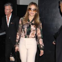 La sexy Jennifer Lopez à la soirée Nuvo Tv Upfront à New York, le 15 mai 2013.