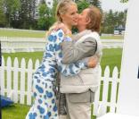 Valentino Garavani et Karolina Kurkova lors du match Sentebale Royal Salute Polo Cup à Greenwich, Connecticut, le 15 mai 2013 lors de la visite officielle du prince Harry aux Etats-Unis.