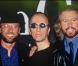  Maurice, Robin et Barry Gibb, des Bee Gees, à Londres, le 3 juin 1998.  