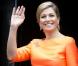  La reine Maxima, flashy mais patriote, et le roi Willem-Alexander des Pays-Bas remettaient le 16 mai 2013 les prix annuels du Fonds Orange, à Amsterdam. 