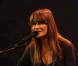 Carla Bruni : Chanteuse radieuse et généreuse face à Emmanuel Moire