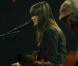 Carla Bruni a donné un live exceptionnel pour la radio France Bleu, mercredi 23 mai 2013.