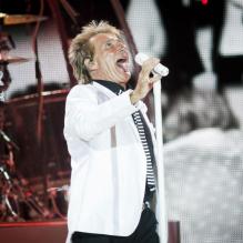 Rod Stewart en concert à l'O2 Arena de Londres le 4 juin 2013, avec son nouvel album, <em>Time</em>.