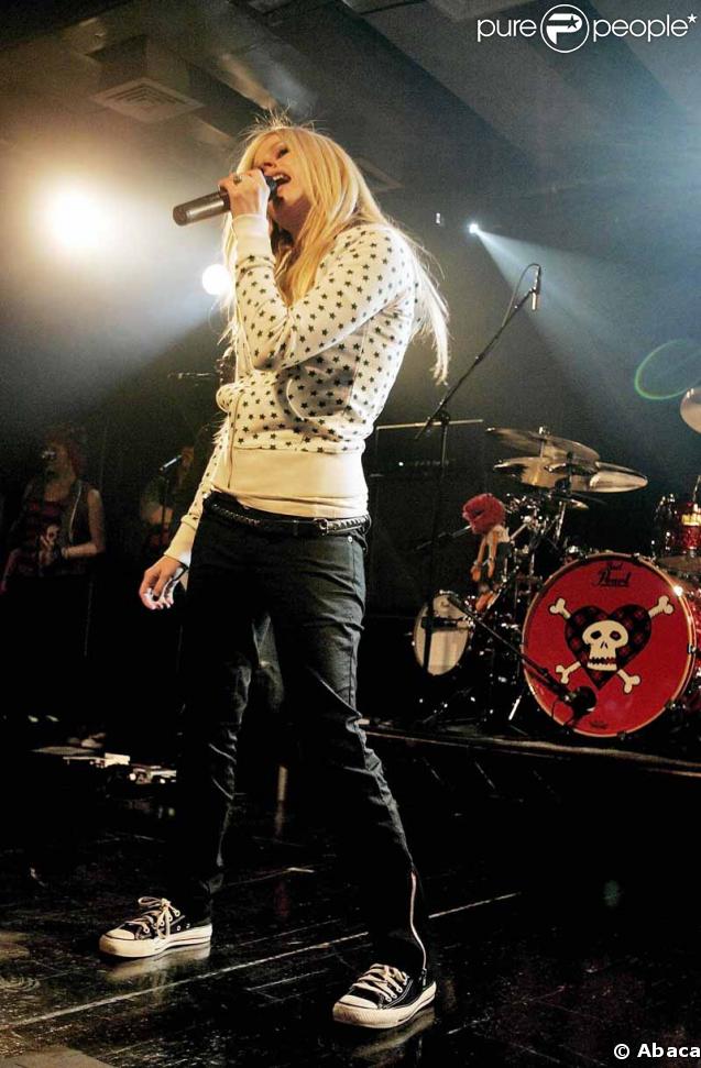 Converse fête ses 100 ans - Avril Lavigne