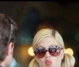 Tori Spelling et Den McDermott, so in love...