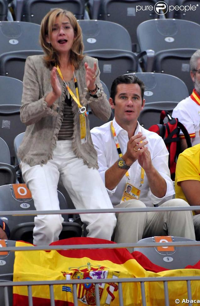 La princesse Cristina d'Espagne et son époux, fous de hand à Pékin