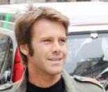 Clotilde Courau et son prince Emmanuel, balade parisienne en amoureux