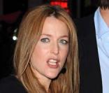 Gillian Anderson à la première à Londres de How to lose friends and alienate people