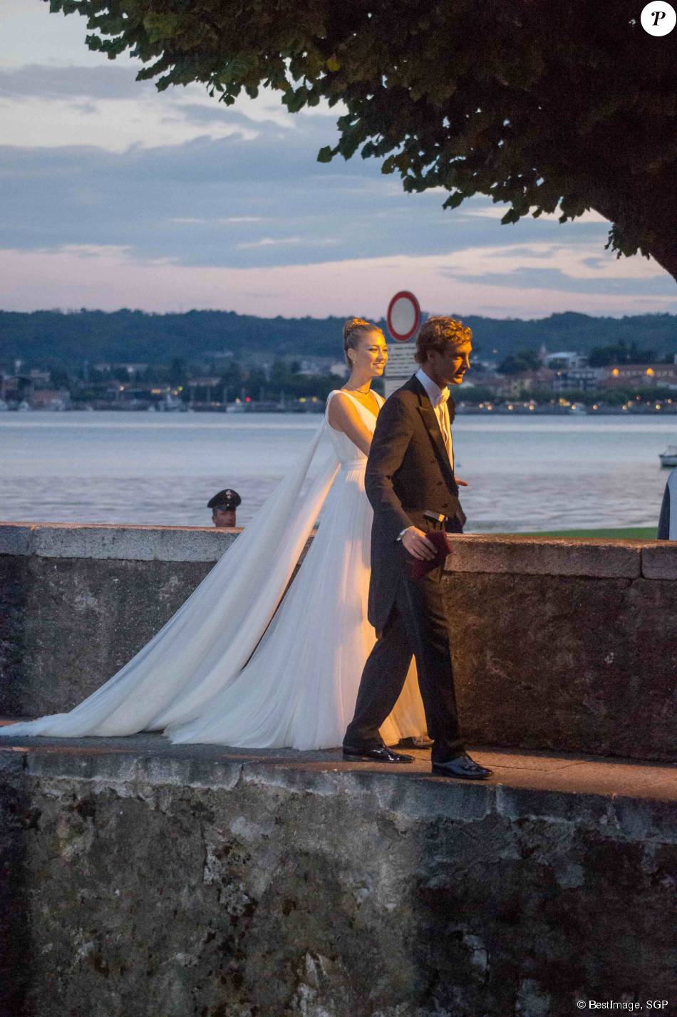 BODA DE PIERRE CASIRAGHI y BEATRIZ BORROMEO :updated: - Página 8 1897432-pierre-casiraghi-et-sa-femme-beatrice-950x0-2