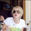 REPORTAGE PHOTOS : Resto, shopping  et rigolade entre filles pour Sharon Stone !
