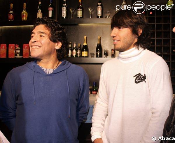 Sergio Agüero et Diego Maradona