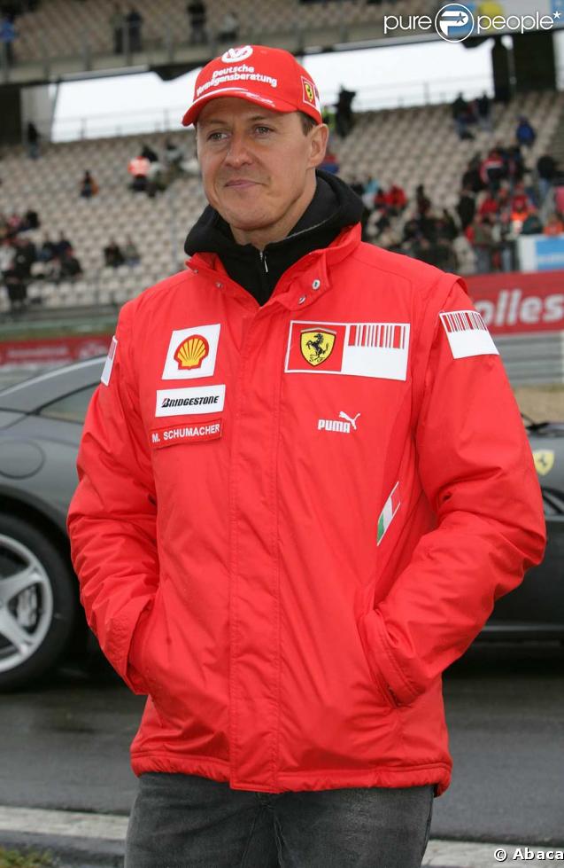 Michael Schumacher étrenne la Ferrari California