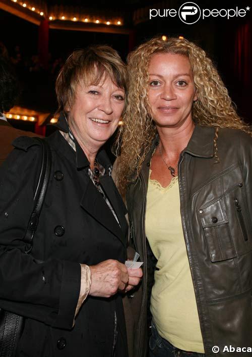 Raphaelle Ricci et sa mère Alice Dona venues voir Adam et Eve à la Gaité Montparnasse