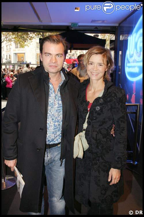 Clovis Cornillac et sa femme Caroline à l'avant-première de Mesrine, le 12/10/08