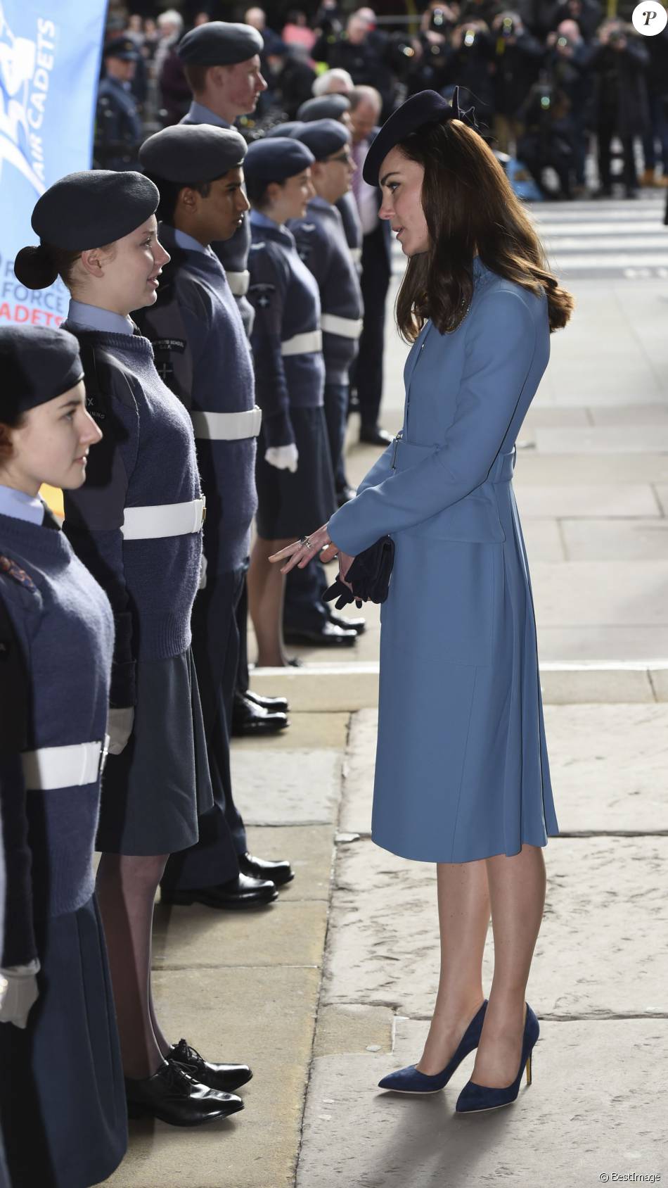 CASA REAL BRITÁNICA - Página 36 2065414-kate-middleton-la-duchesse-de-cambridge-950x0-2