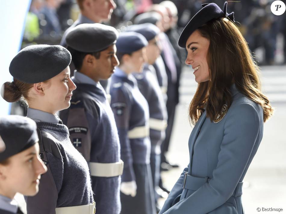 CASA REAL BRITÁNICA - Página 36 2065416-kate-middleton-la-duchesse-de-cambridge-950x0-2