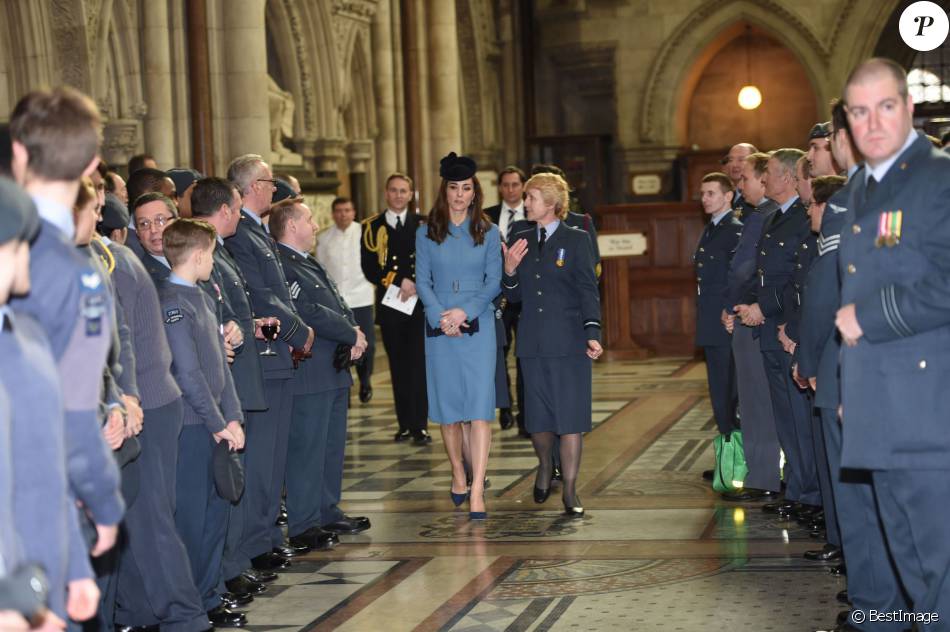 CASA REAL BRITÁNICA - Página 37 2065517-kate-middleton-la-duchesse-de-cambridge-950x0-2